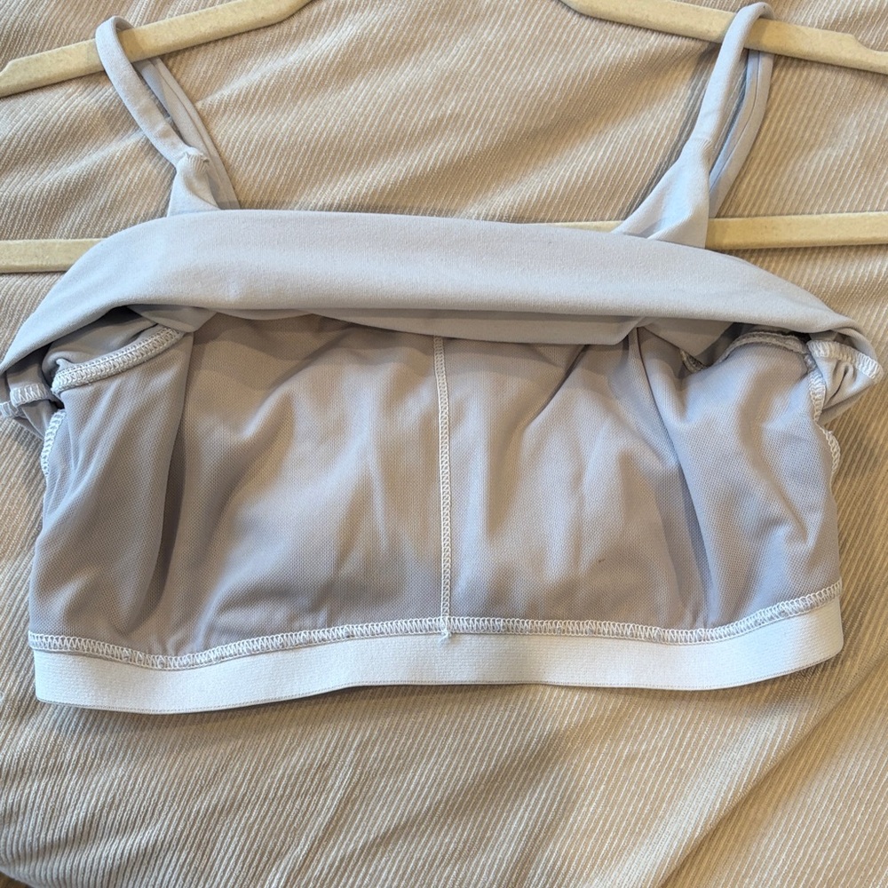 Cropped Workout Top - Picture 3 of 3